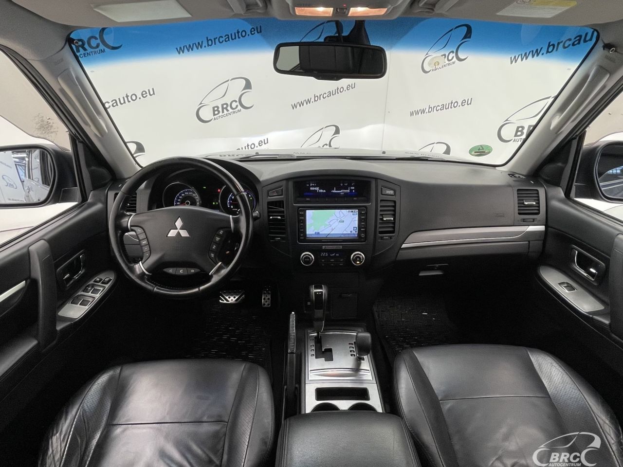 Mitsubishi Pajero | 1
