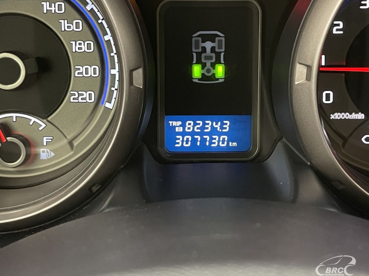 Mitsubishi Pajero | 29