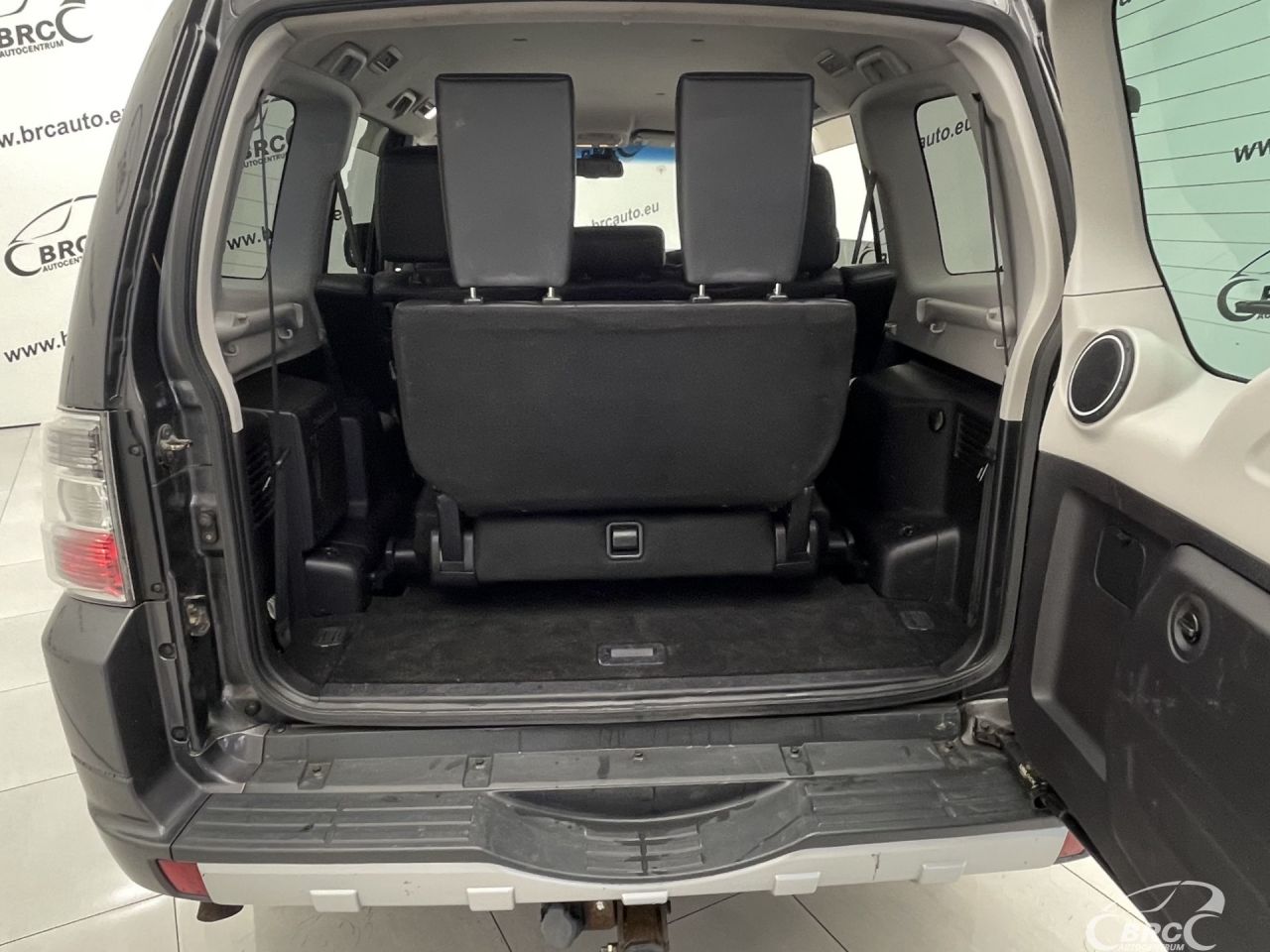 Mitsubishi Pajero | 35