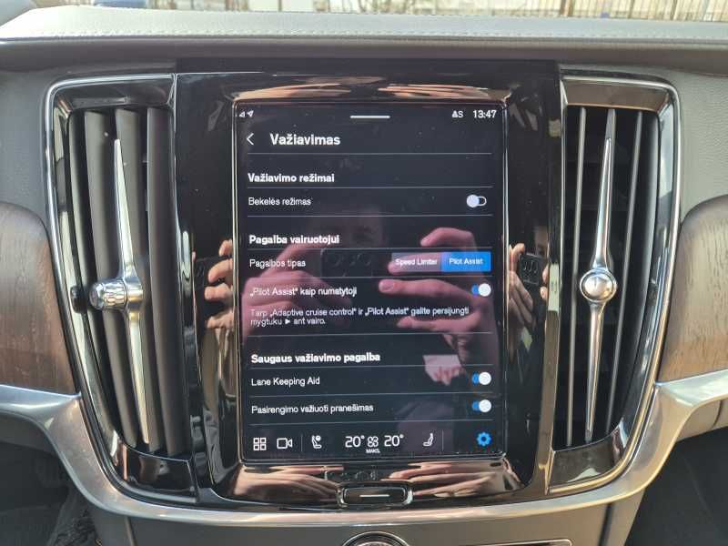 Volvo V90 | 19