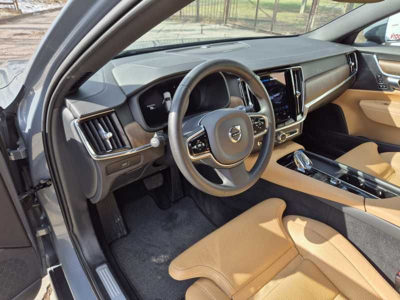Volvo V90 | 8