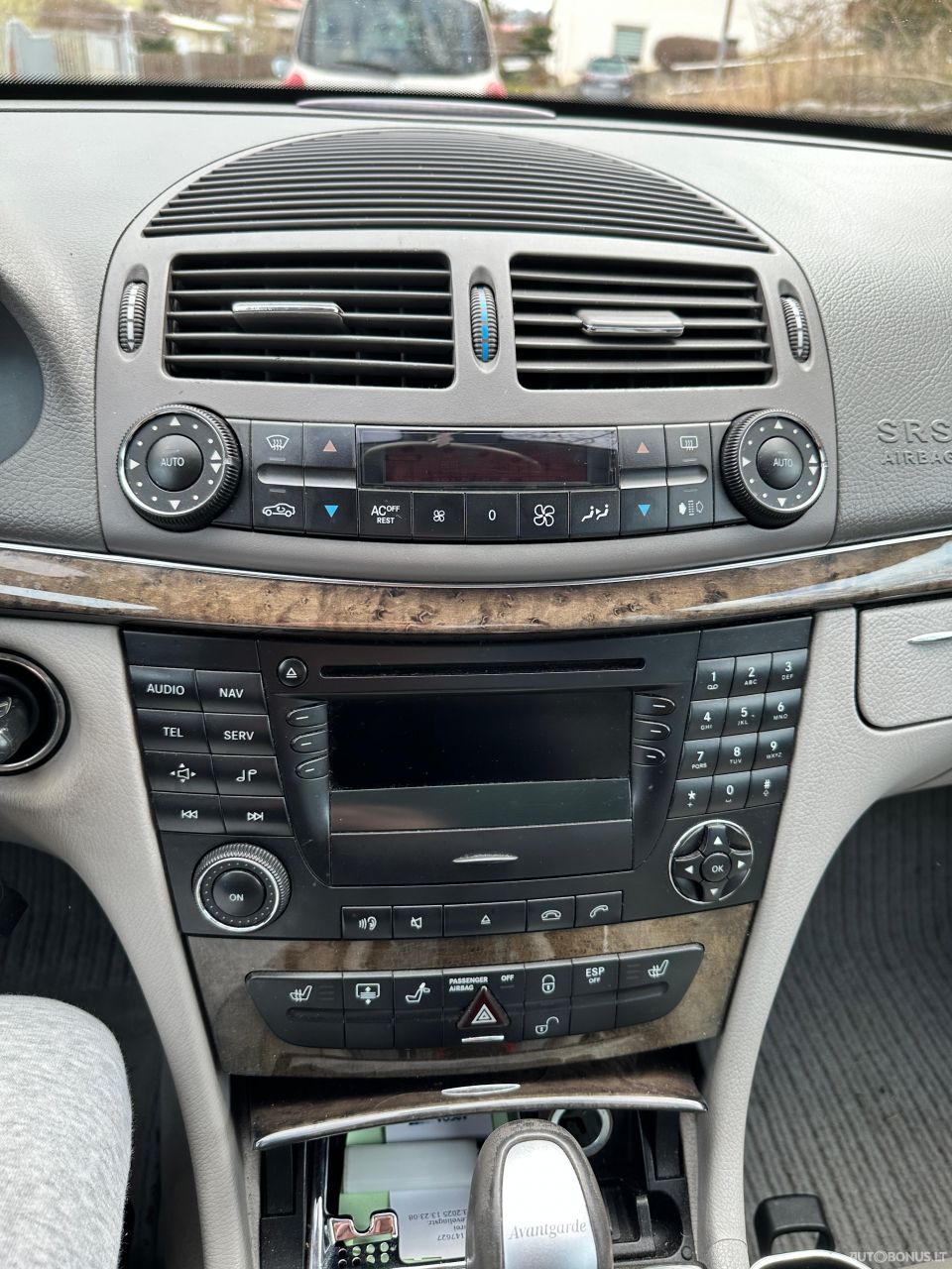 Mercedes-Benz E220 | 10
