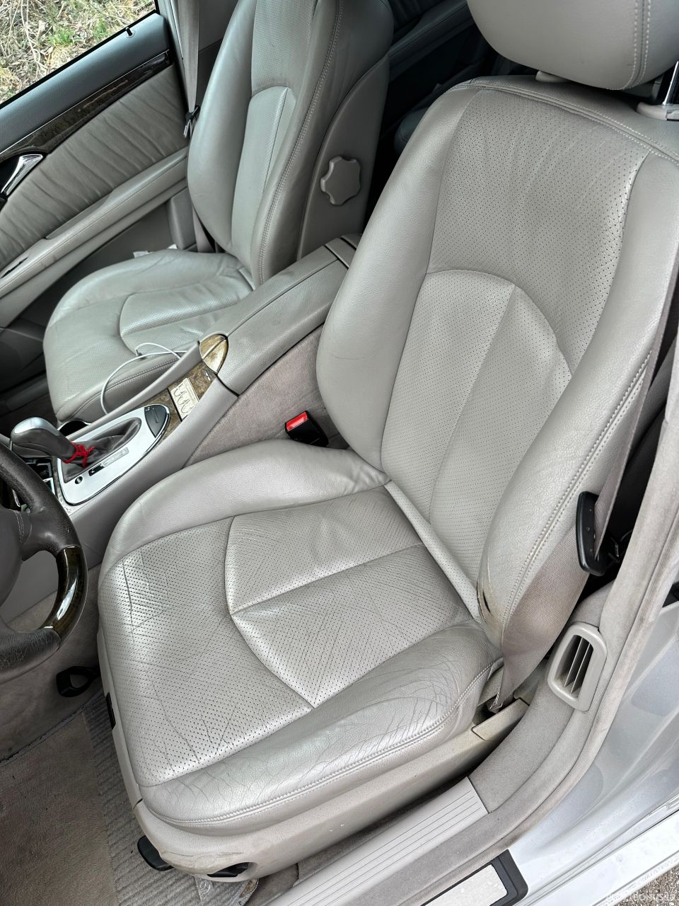 Mercedes-Benz E220 | 12