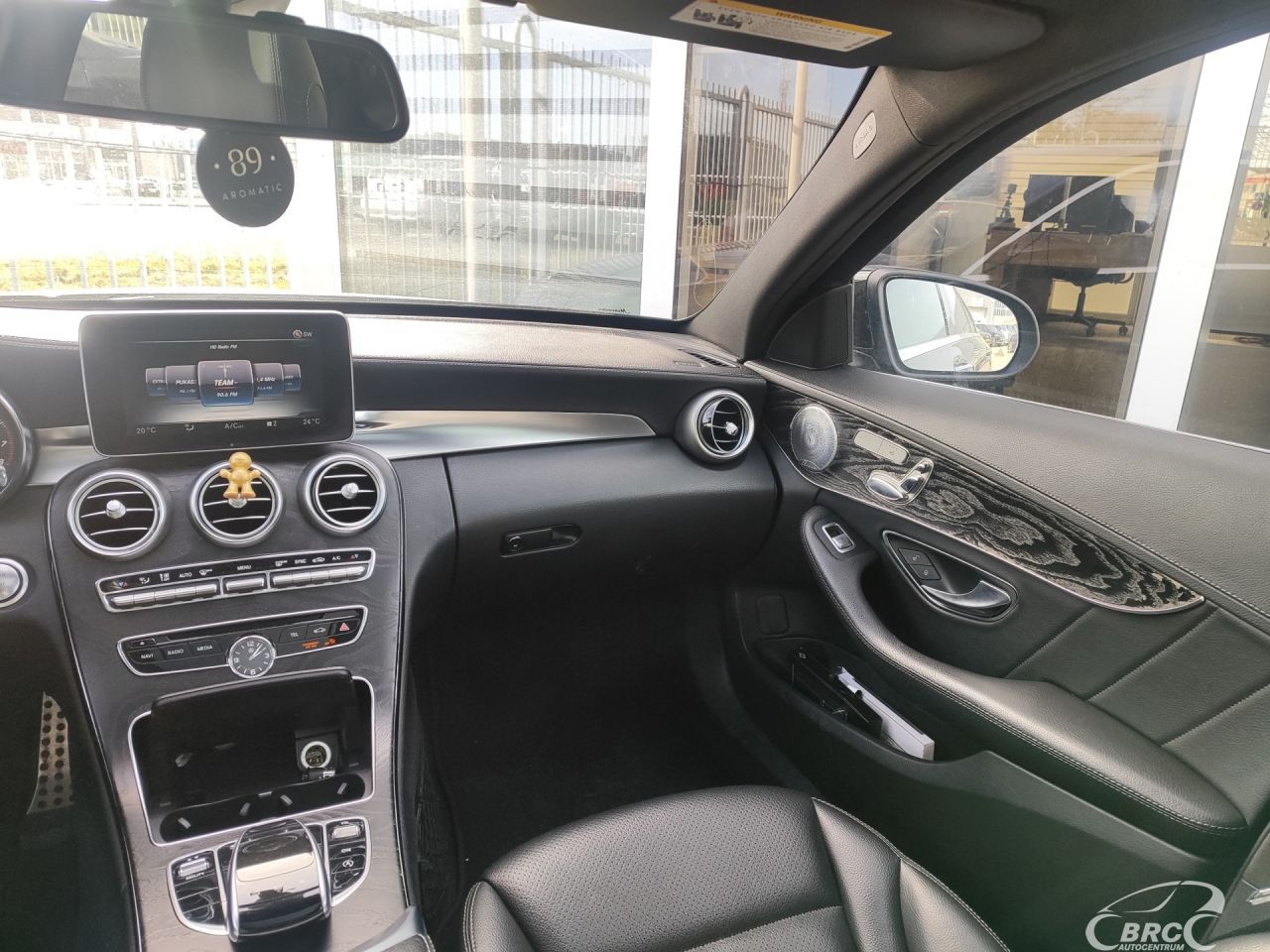 Mercedes-Benz C300 | 4