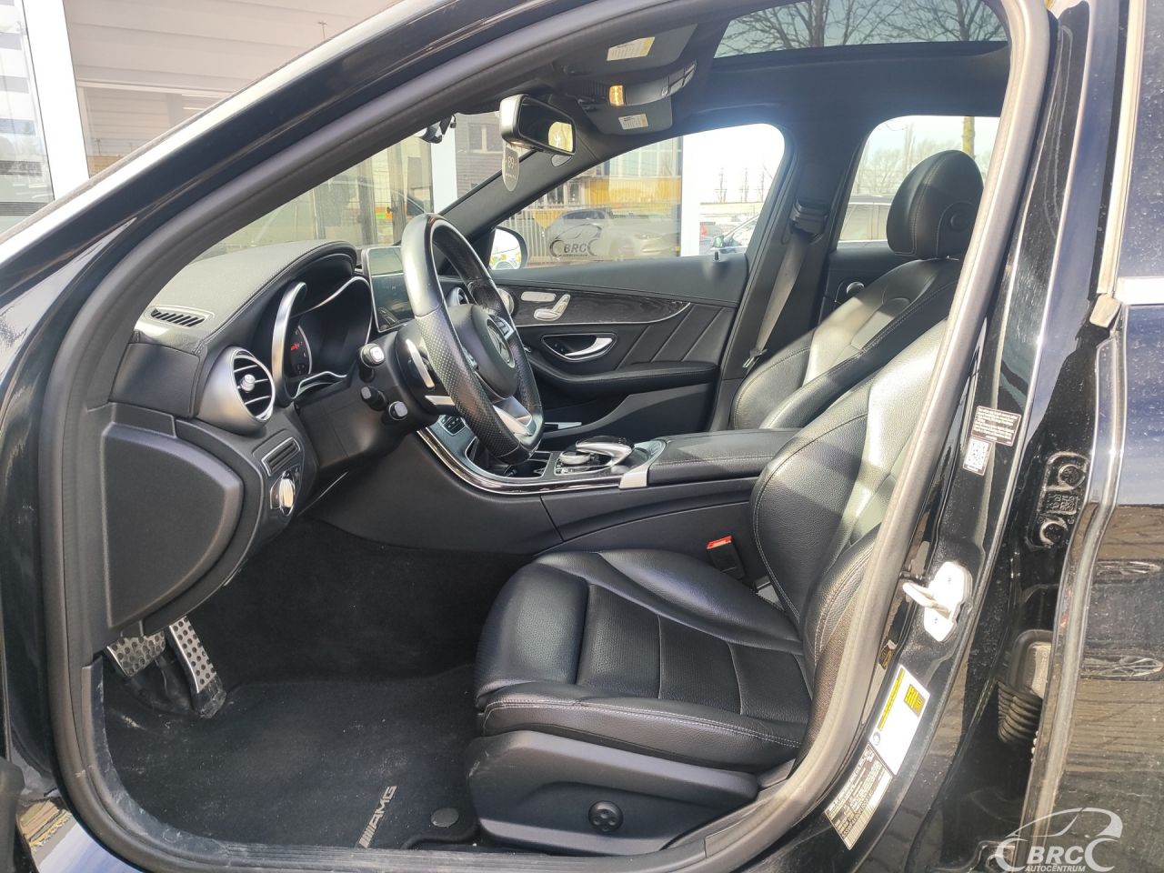 Mercedes-Benz C300 | 15