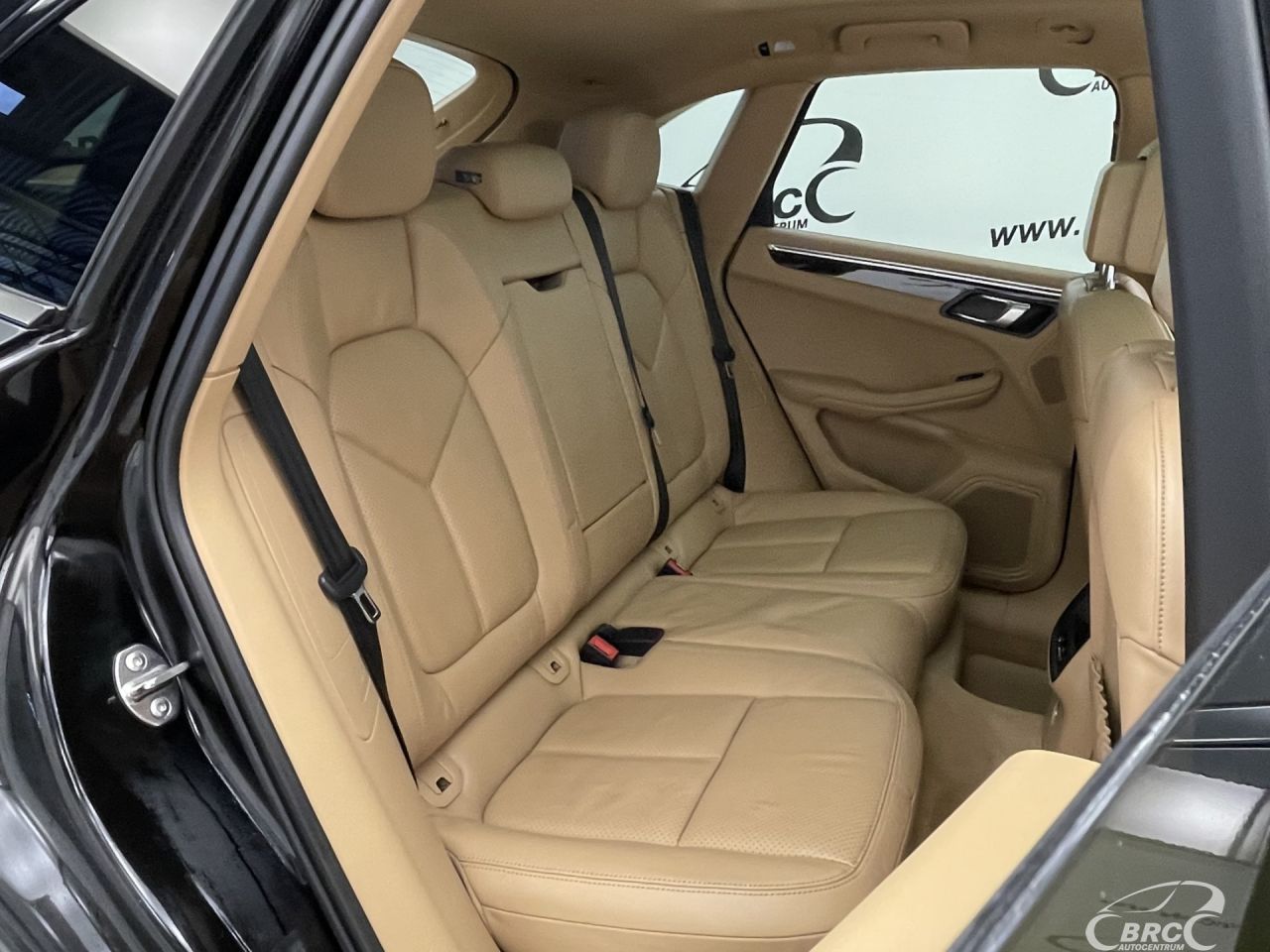 Porsche Macan | 10