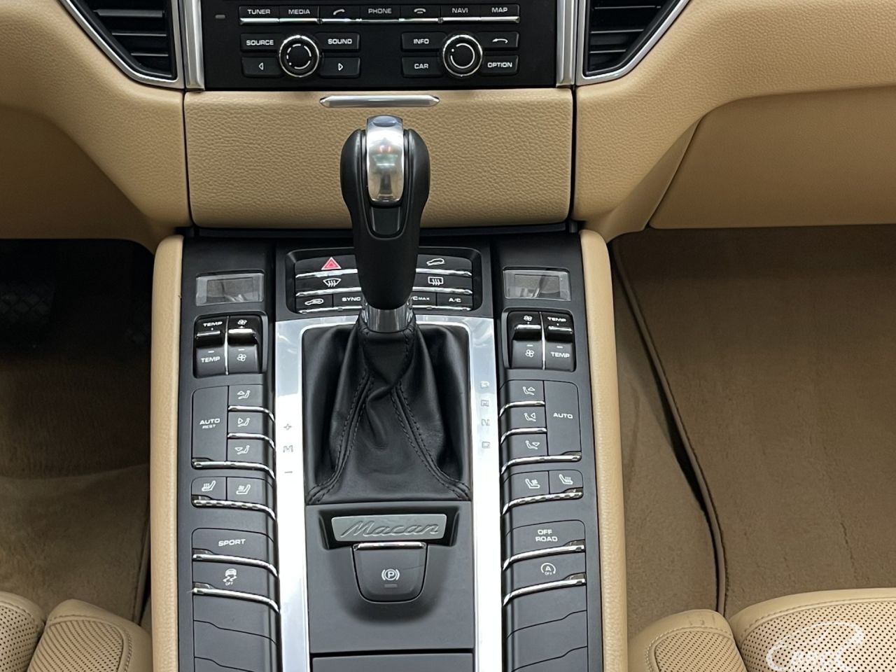 Porsche Macan | 16