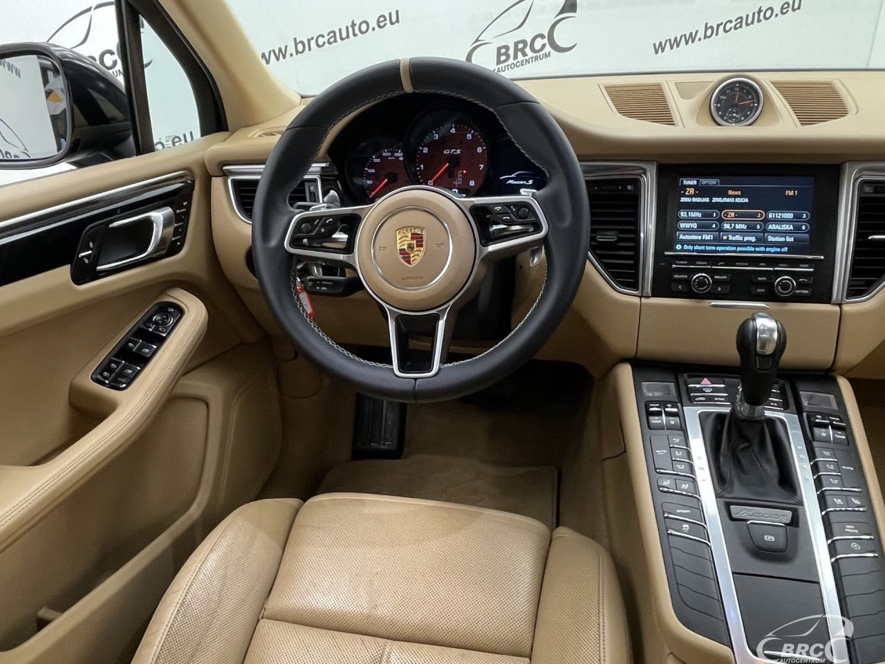 Porsche Macan | 12