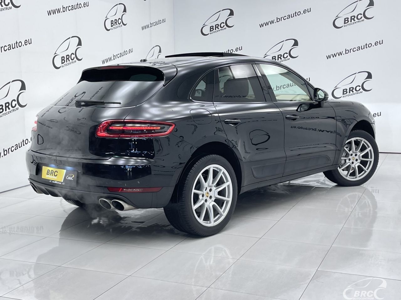 Porsche Macan | 1