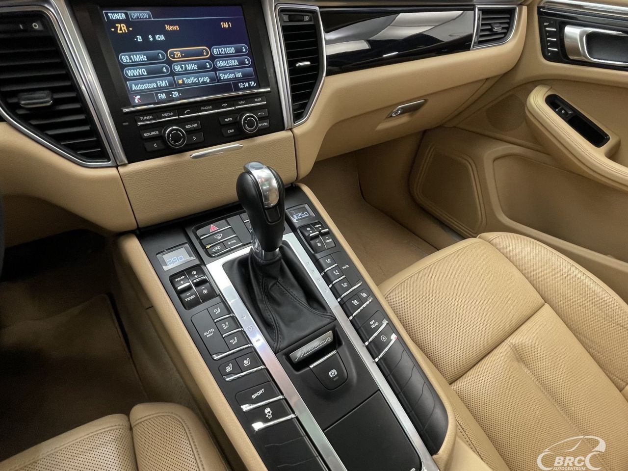 Porsche Macan | 23