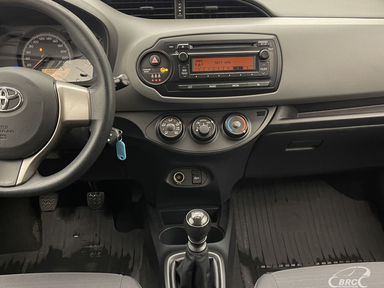 Toyota Yaris | 12