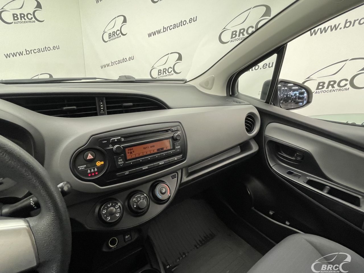 Toyota Yaris | 25
