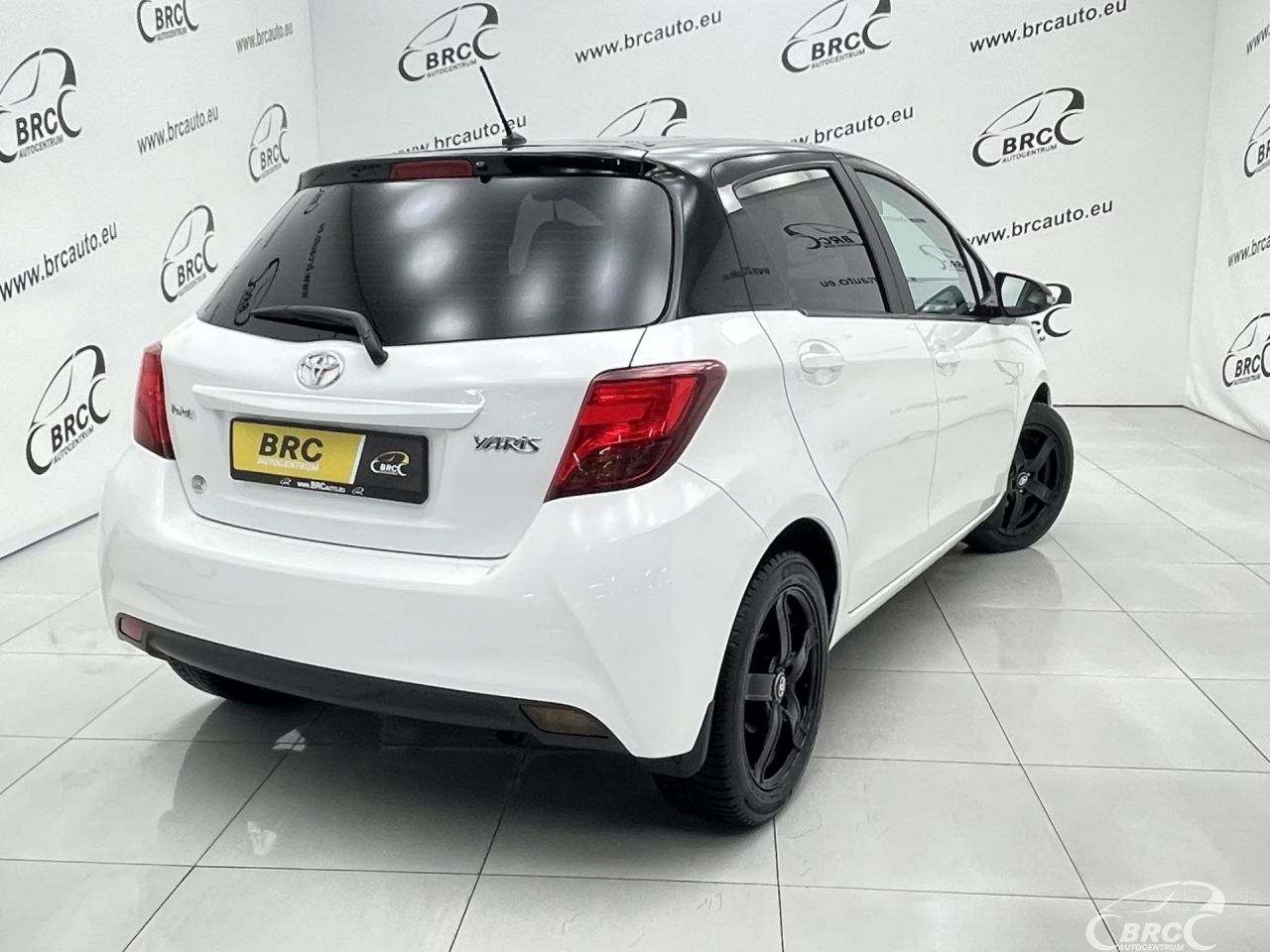 Toyota Yaris | 33