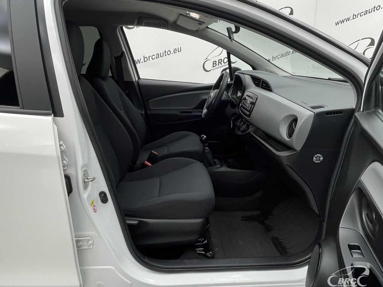 Toyota Yaris | 3