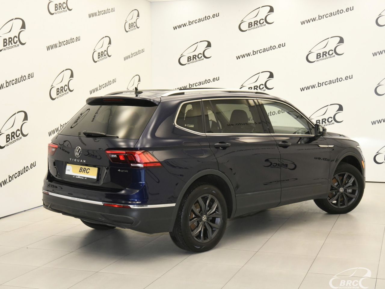 Volkswagen Tiguan | 1