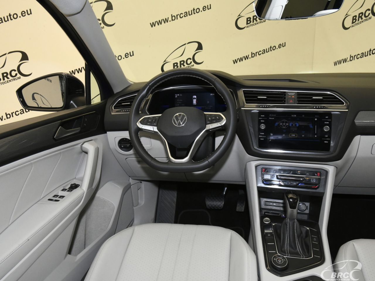 Volkswagen Tiguan | 11