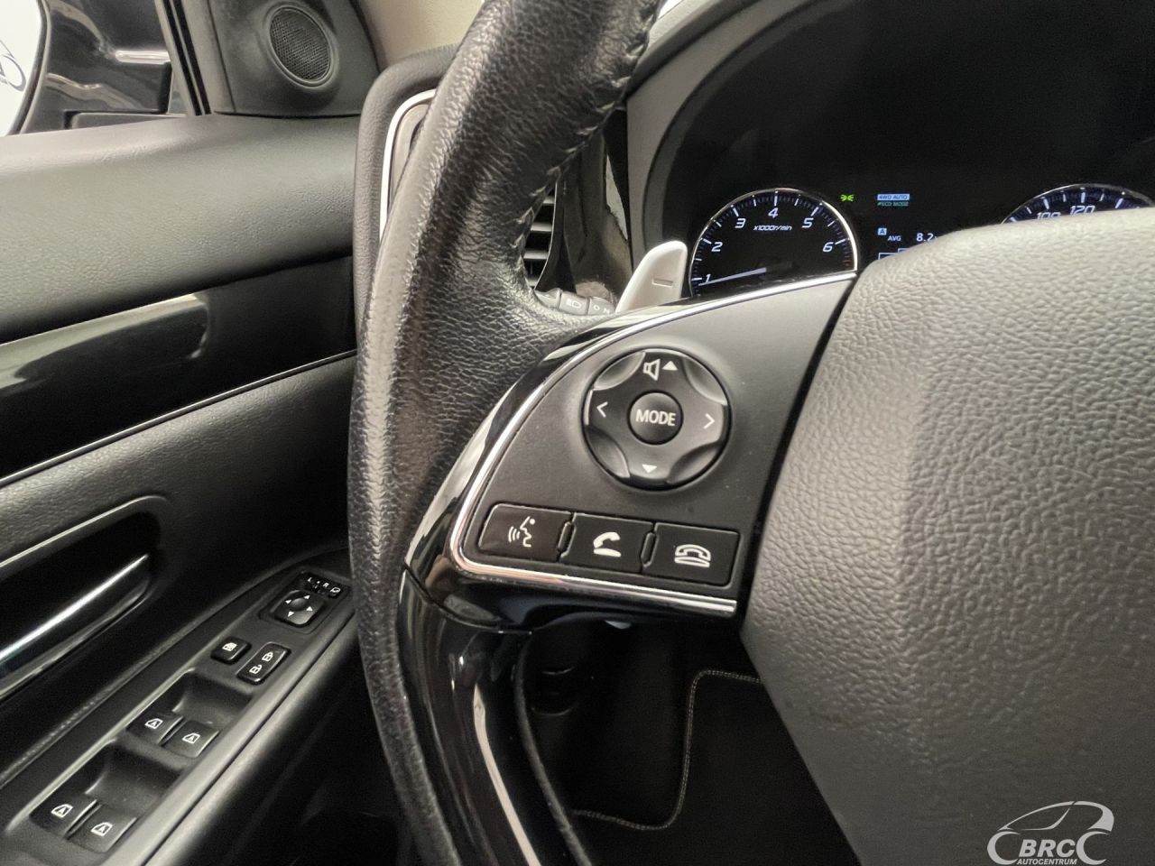 Mitsubishi Outlander | 30