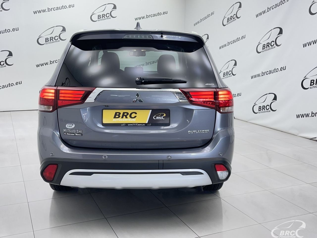 Mitsubishi Outlander | 48