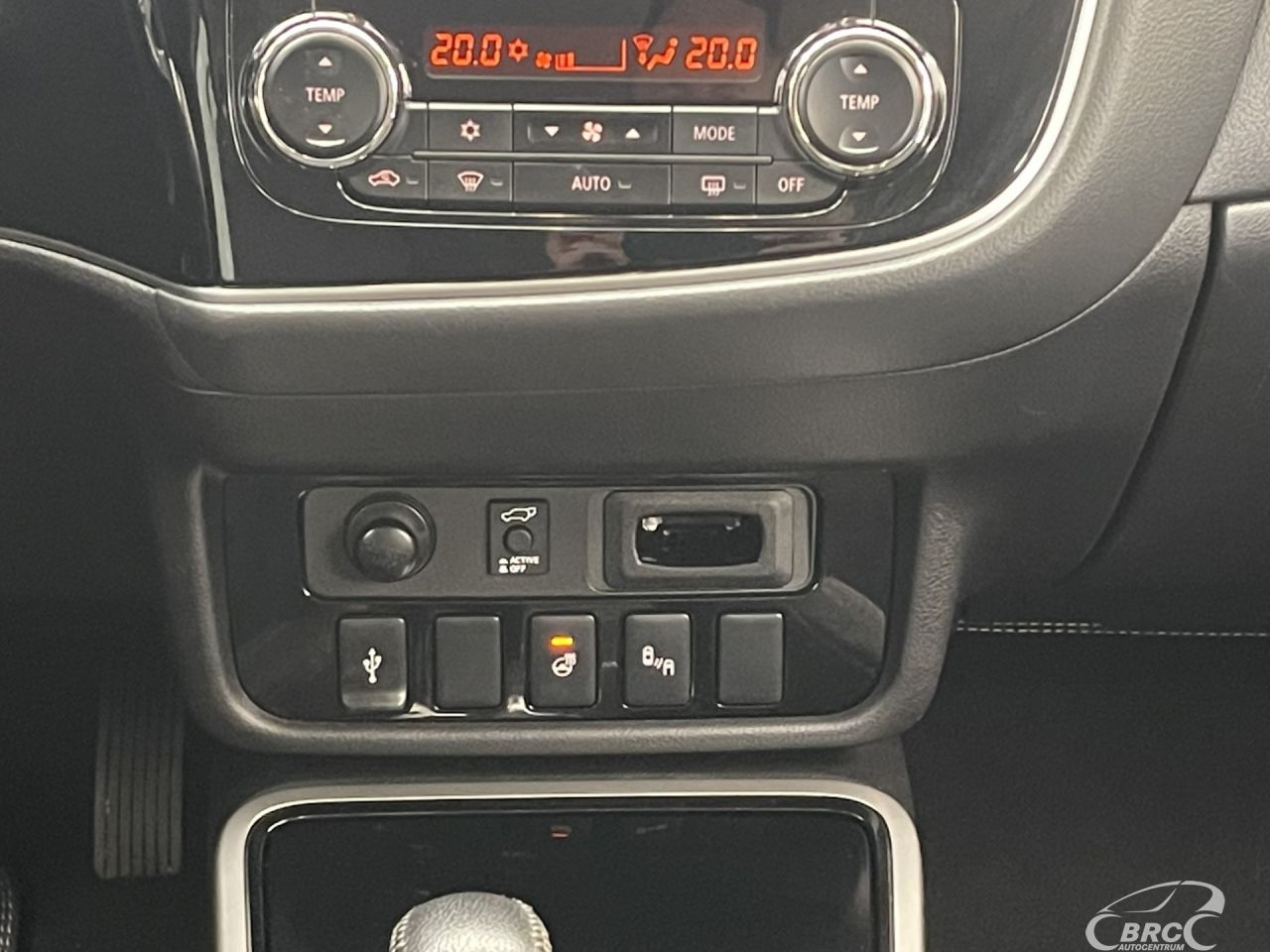 Mitsubishi Outlander | 16