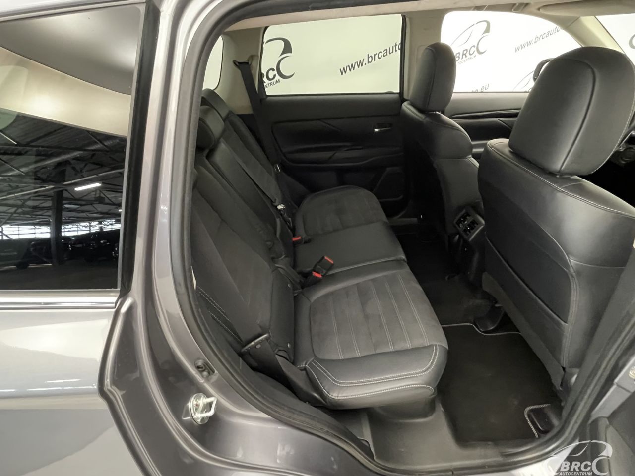Mitsubishi Outlander | 9