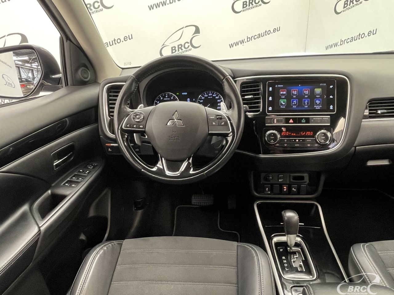 Mitsubishi Outlander | 12