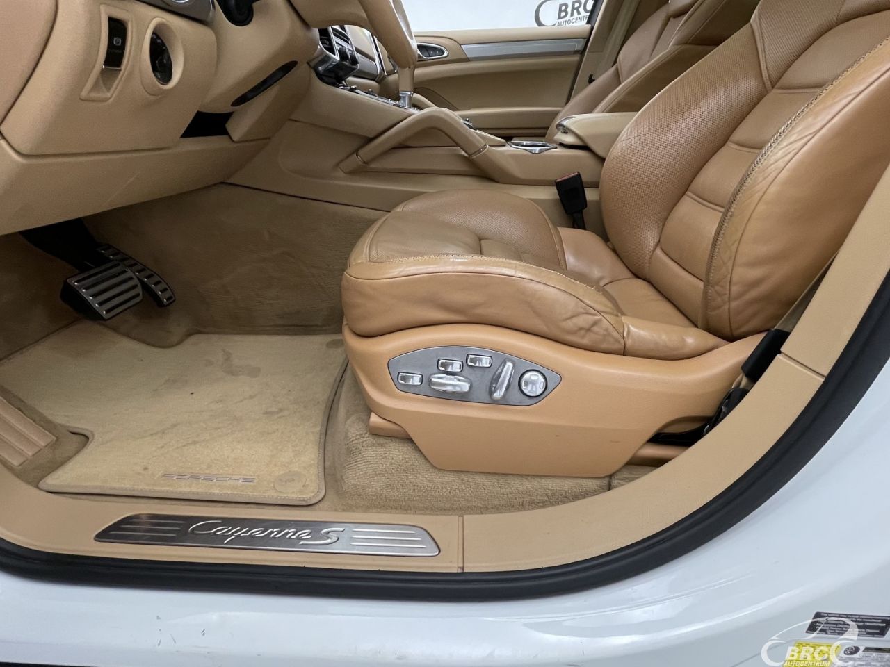 Porsche Cayenne | 21