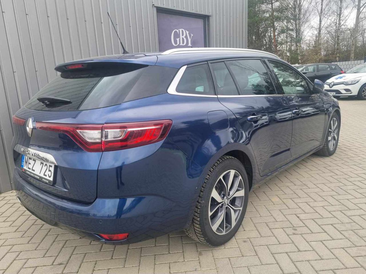 Renault Megane | 5