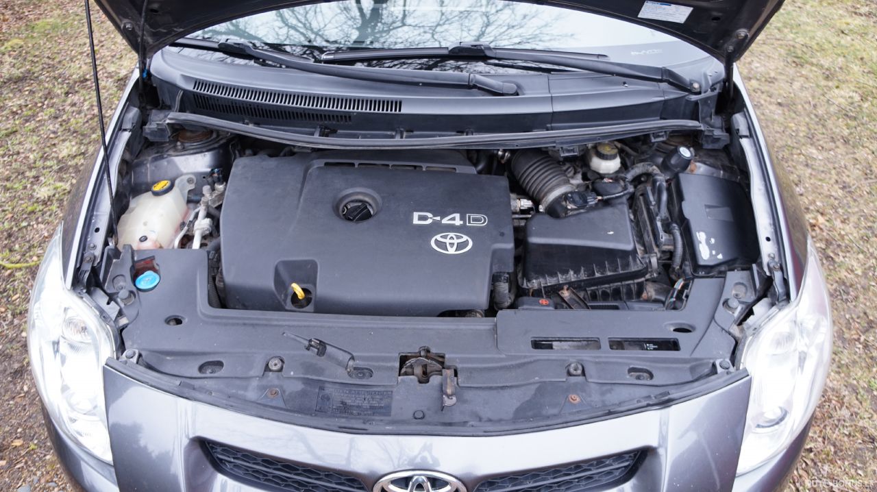 Toyota Auris | 11
