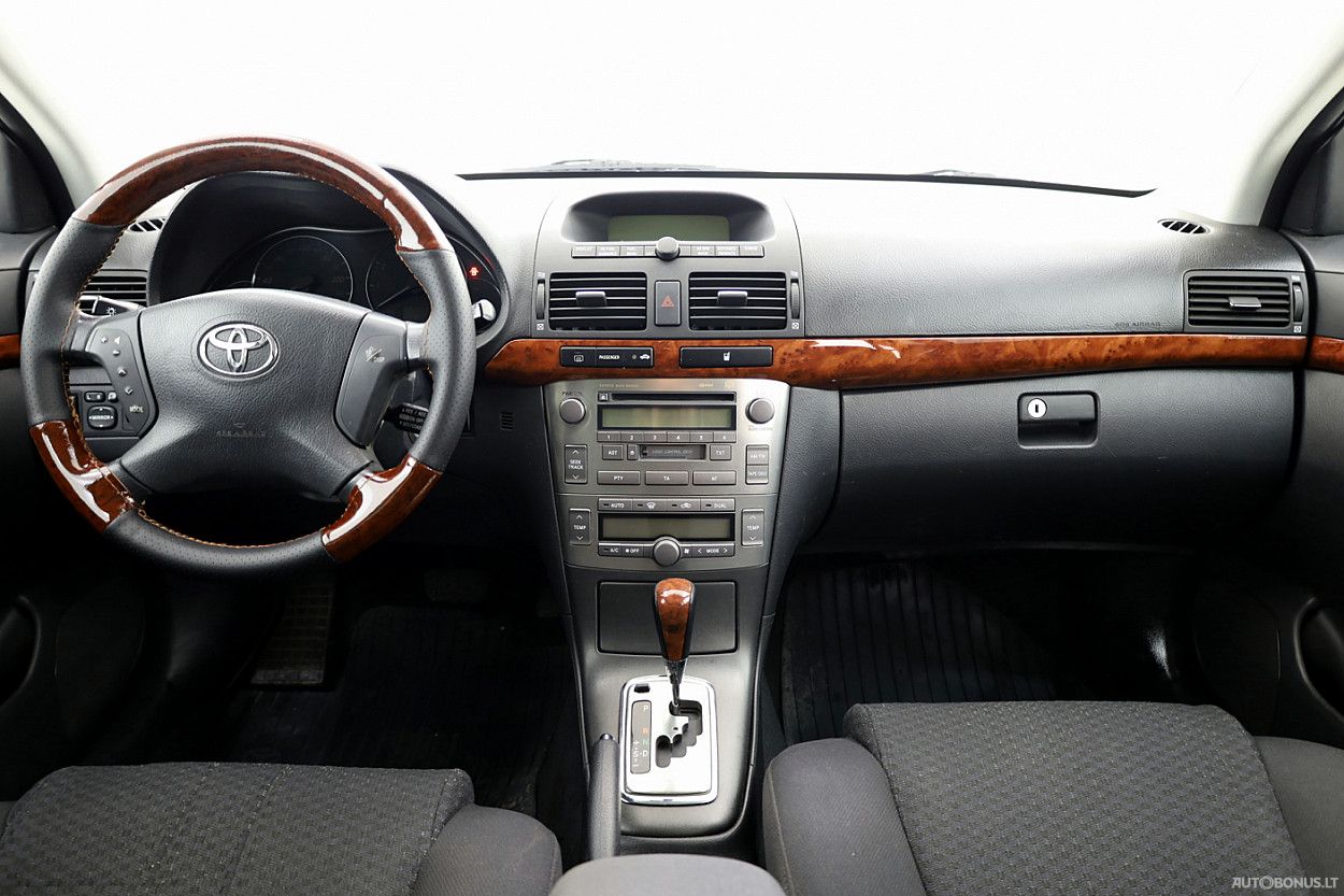 Toyota Avensis | 4