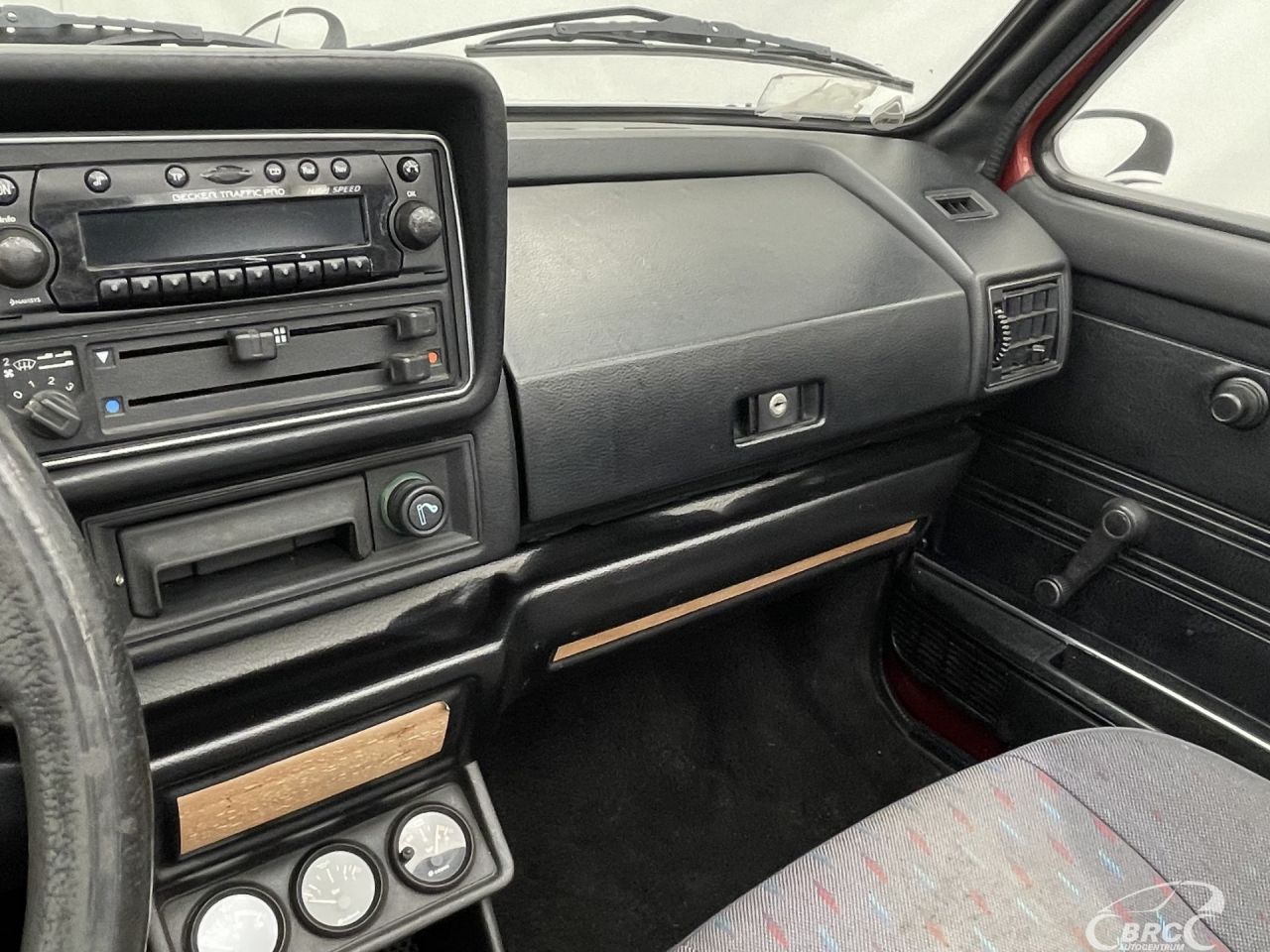 Volkswagen Golf | 24