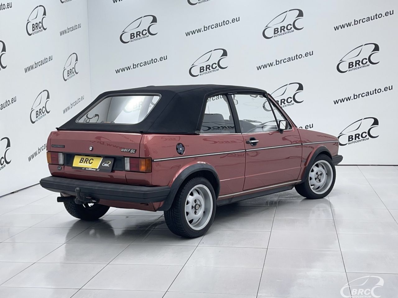Volkswagen Golf | 1