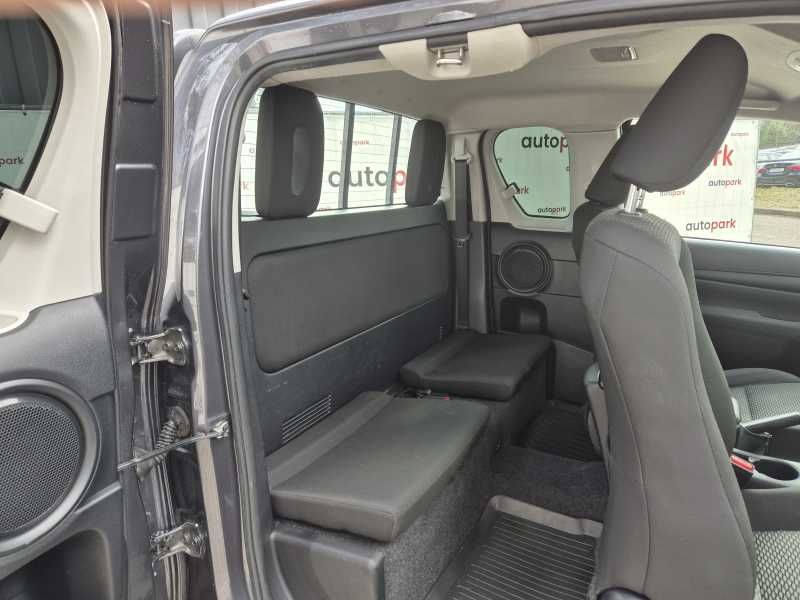 Toyota Hilux | 5