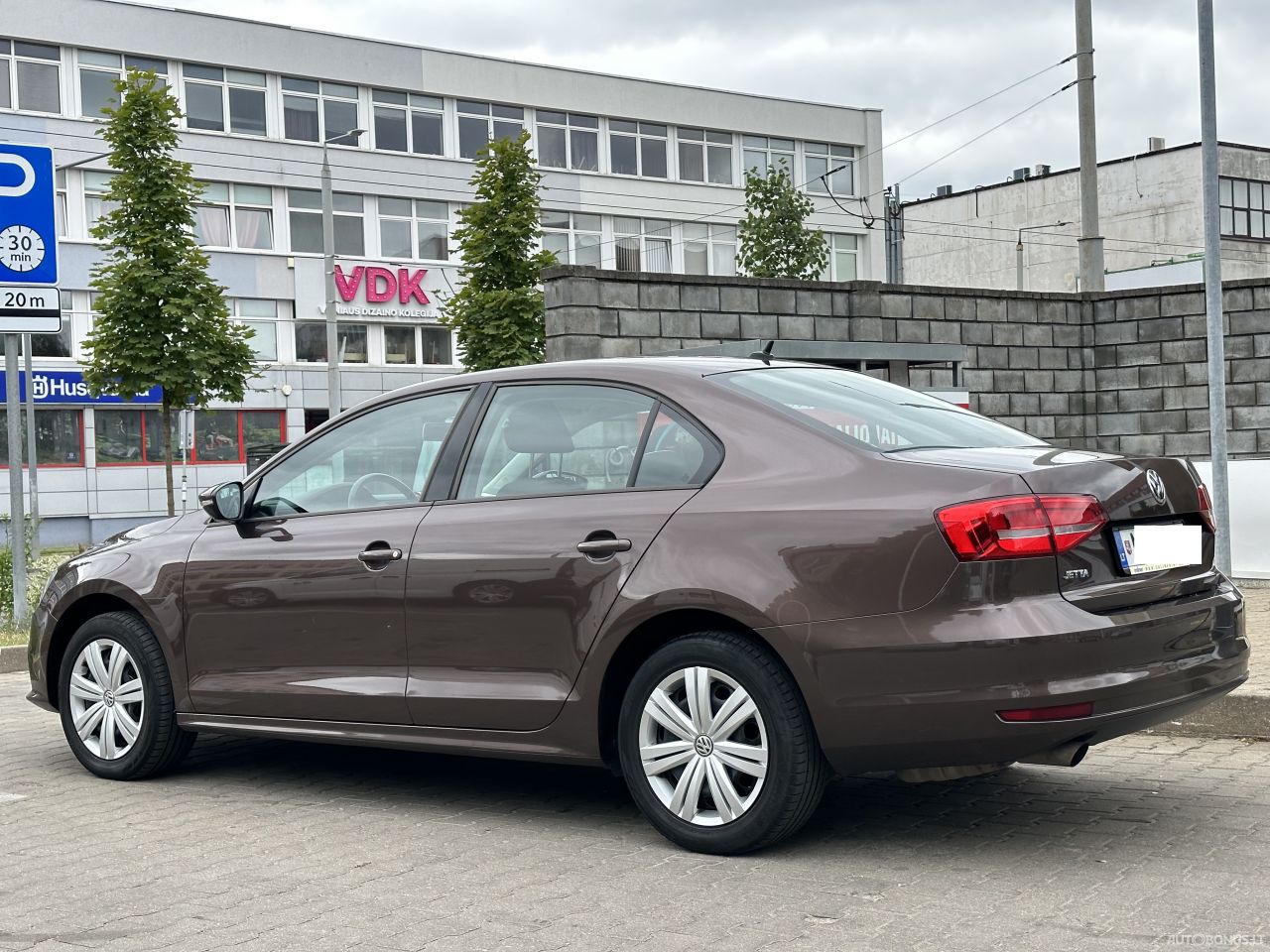 Volkswagen Jetta | 9