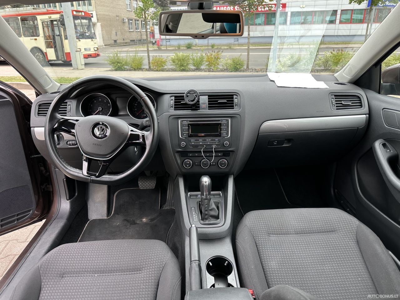 Volkswagen Jetta | 12