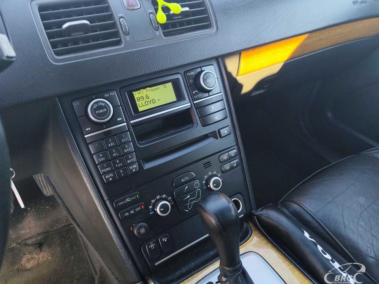 Volvo XC90 | 13