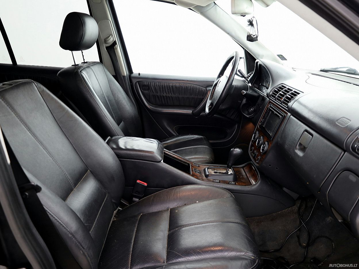 Mercedes-Benz ML320 | 5
