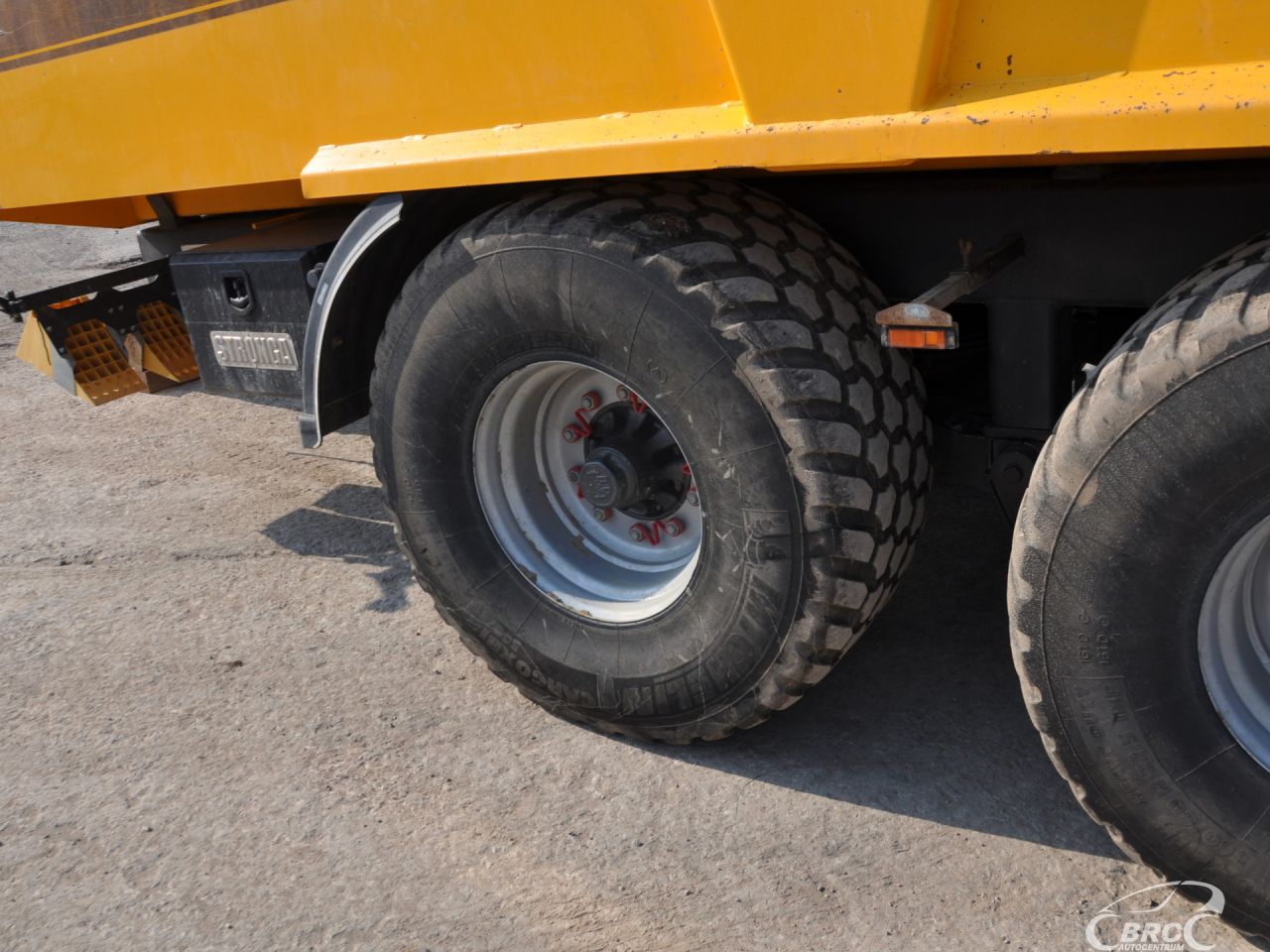 DL1200 trailer | 4