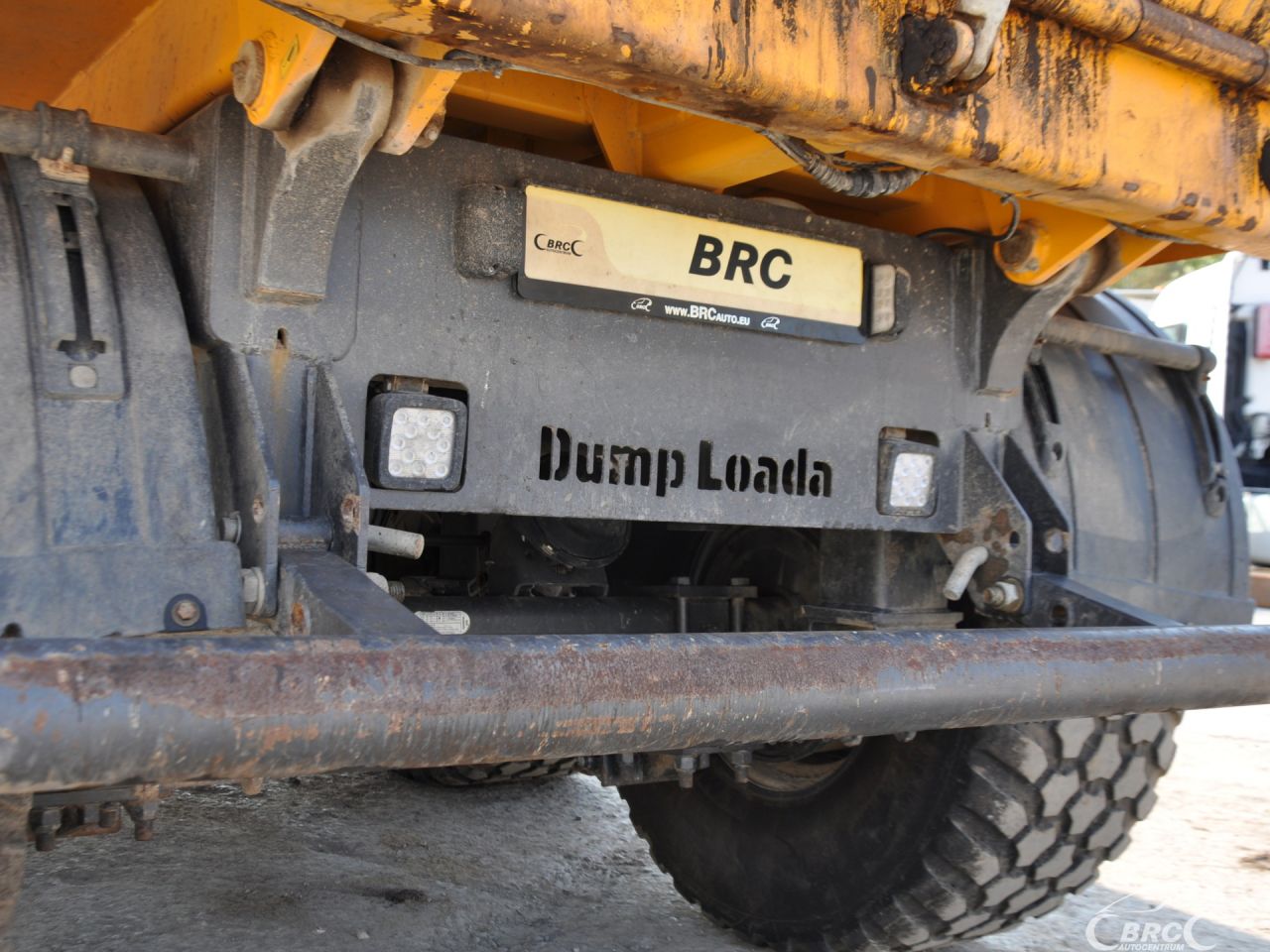 DL1200 trailer | 12
