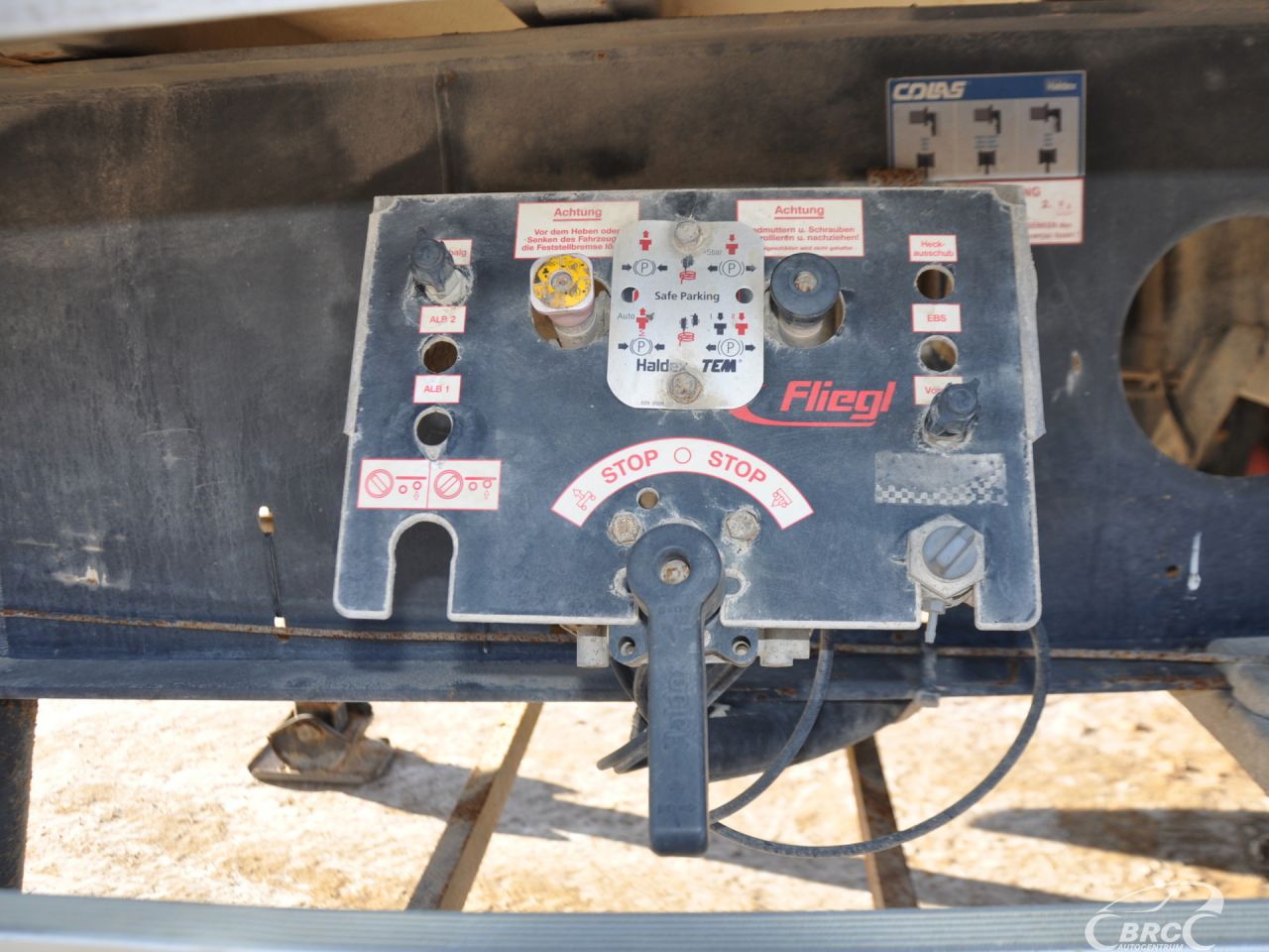 Fliegl DHKS 390 trailer | 10