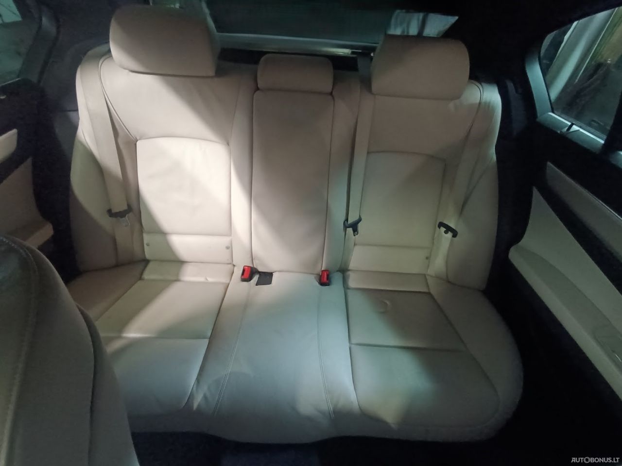 BMW 740, Седан | 6