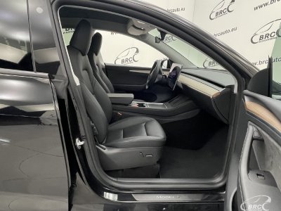 Tesla Model Y | 3
