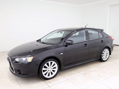 Mitsubishi Lancer | 1