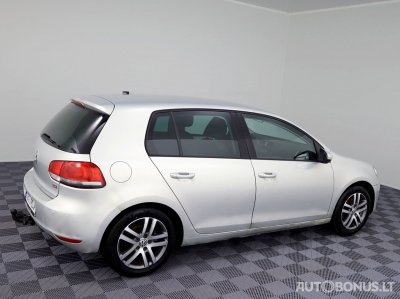 Volkswagen Golf | 2