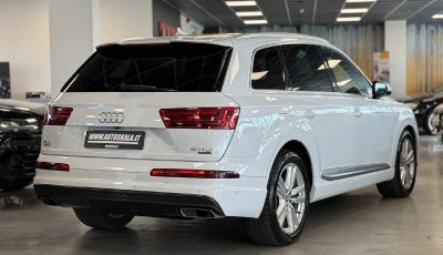 Audi Q7 | 2