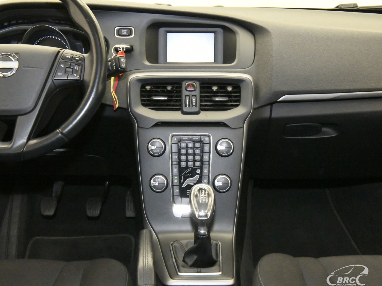 Volvo V40 | 13