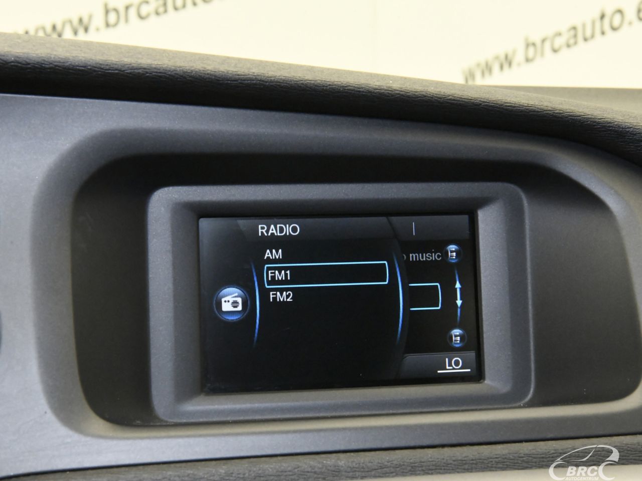 Volvo V40 | 32