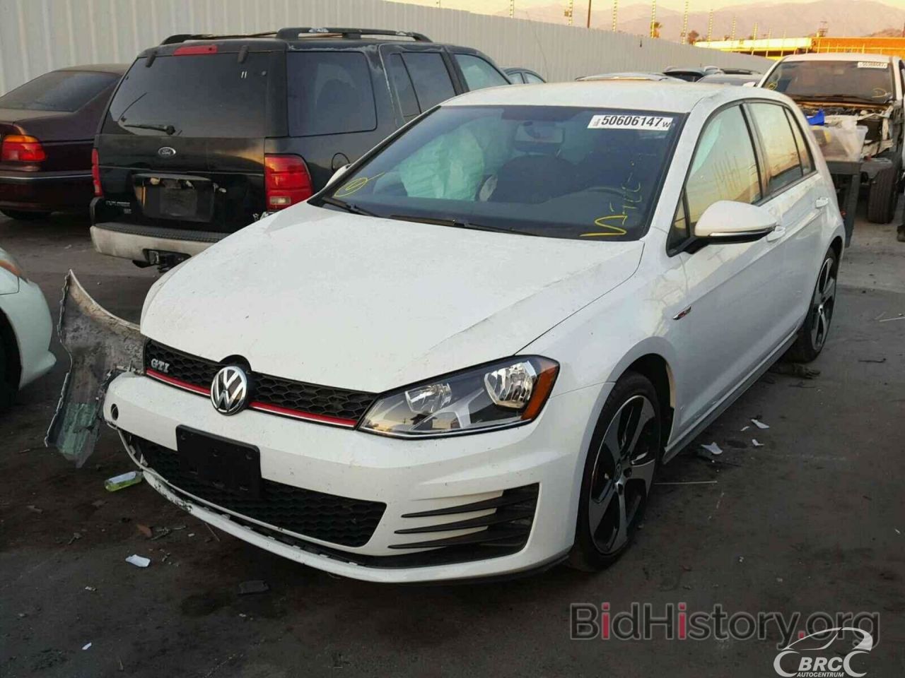 Volkswagen Golf | 52