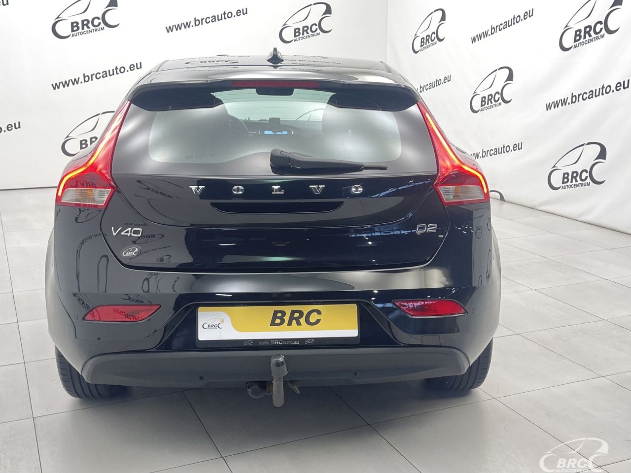 Volvo V40 | 43