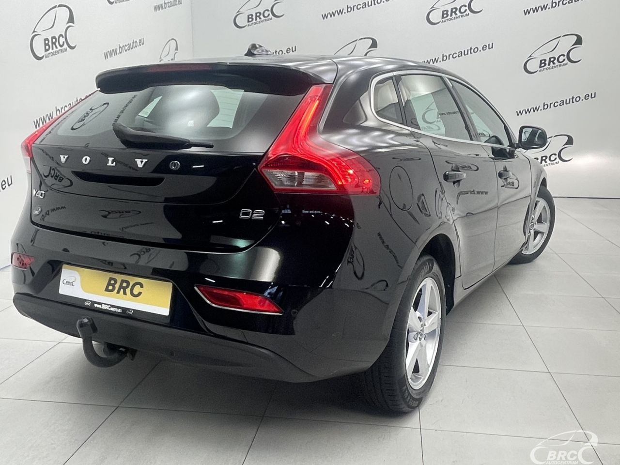Volvo V40 | 41