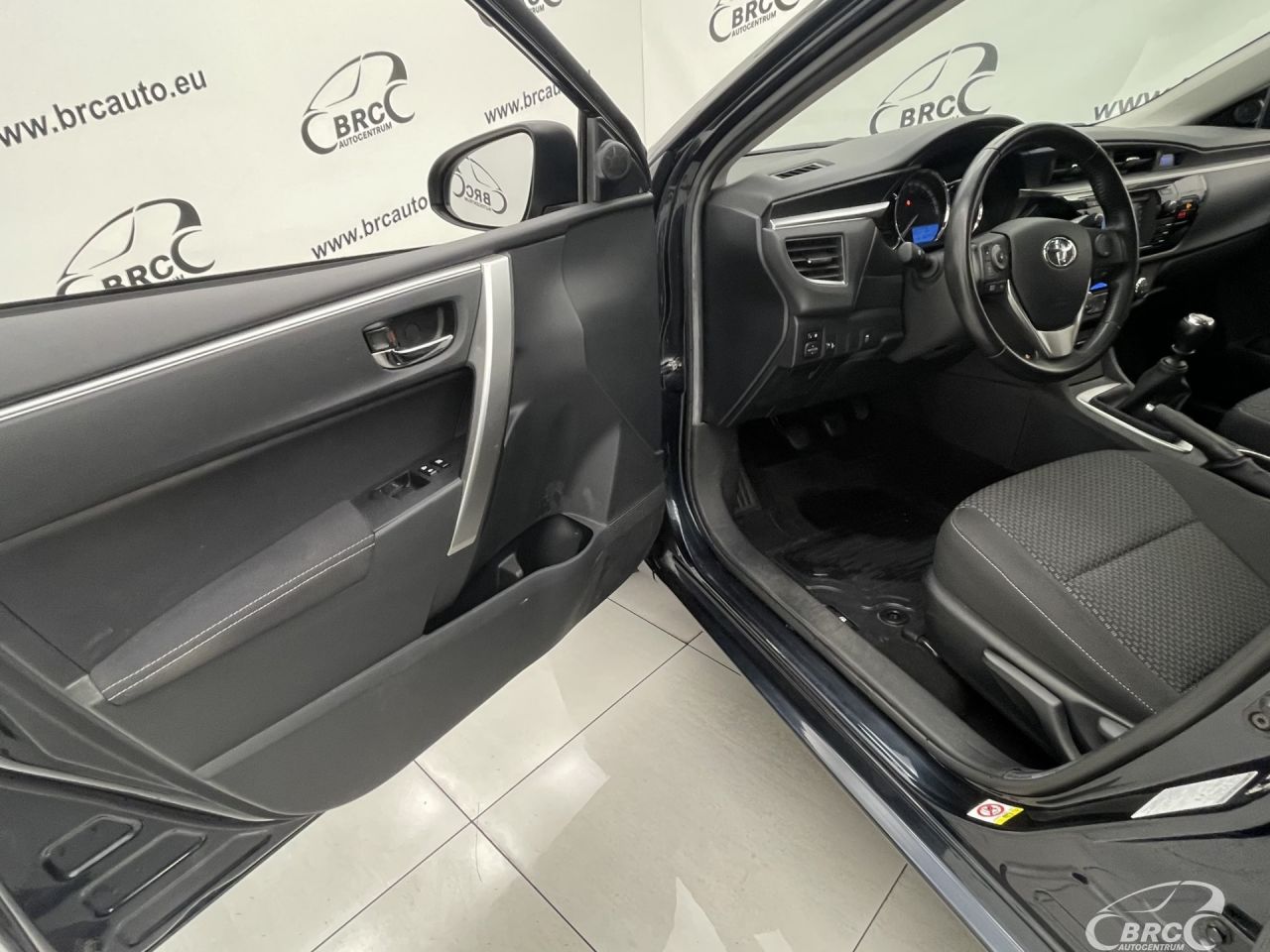 Toyota Corolla | 17